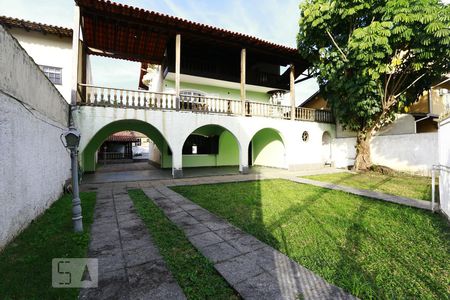 Casa de condomínio à venda com 760m², 4 quartos e 8 vagasFachada