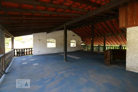 Casa de condomínio à venda com 760m², 4 quartos e 8 vagassótão