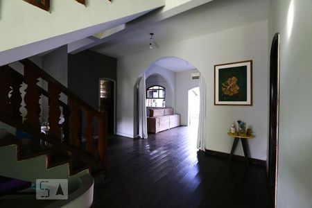 Detalhe Sala de casa de condomínio à venda com 4 quartos, 760m² em Taquara, Rio de Janeiro