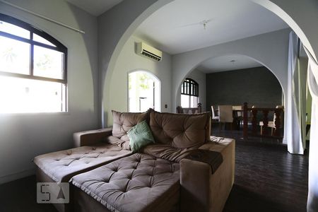 Casa de condomínio à venda com 760m², 4 quartos e 8 vagassala