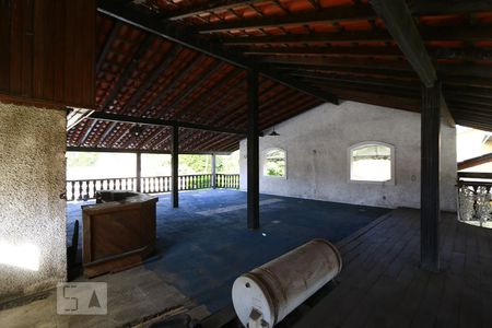 Casa de condomínio à venda com 760m², 4 quartos e 8 vagassótão