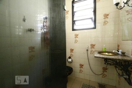 Banheiro de casa de condomínio à venda com 4 quartos, 760m² em Taquara, Rio de Janeiro