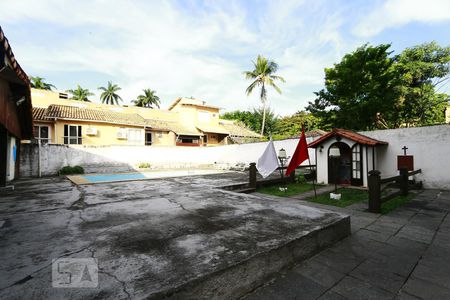 Casa de condomínio à venda com 760m², 4 quartos e 8 vagasPiscina