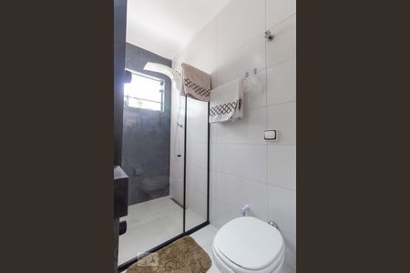 Casa à venda com 180m², 3 quartos e 2 vagasBanheiro da suíte