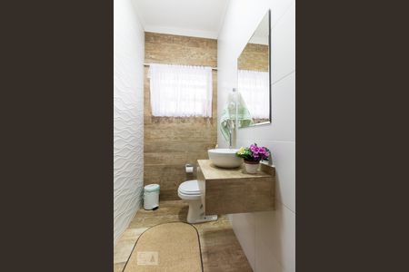 Casa à venda com 180m², 3 quartos e 2 vagasLavabo