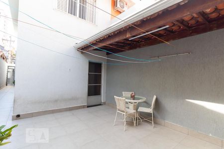 Casa à venda com 180m², 3 quartos e 2 vagasÁrea Externa