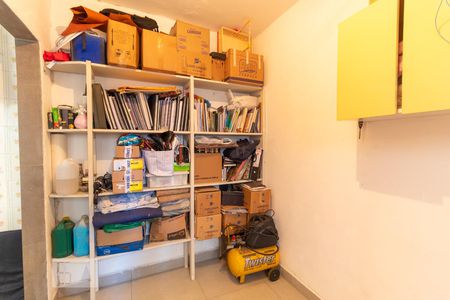 Casa à venda com 180m², 3 quartos e 2 vagasQuarto de Serviço