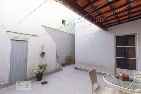 Casa à venda com 180m², 3 quartos e 2 vagasÁrea Externa