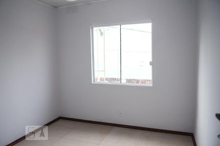 Quarto de casa para alugar com 1 quarto, 60m² em Santa Tereza, Porto Alegre