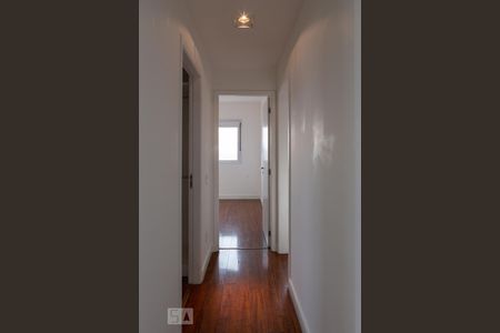 Corredor de apartamento à venda com 3 quartos, 133m² em Lapa, São Paulo