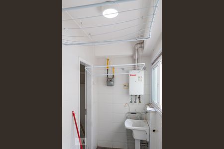 Apartamento à venda com 133m², 3 quartos e 2 vagas Apartamento à venda com 133m², 3 quartos e 2 vagasLavanderia