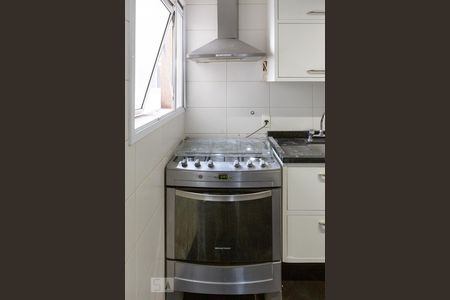 Apartamento à venda com 133m², 3 quartos e 2 vagas Apartamento à venda com 133m², 3 quartos e 2 vagasCozinha