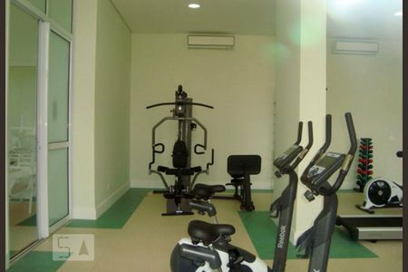 Apartamento à venda com 133m², 3 quartos e 2 vagas Apartamento à venda com 133m², 3 quartos e 2 vagasÁrea comum - Academia