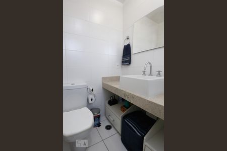 Apartamento à venda com 80m², 1 quarto e 2 vagasBanheiro