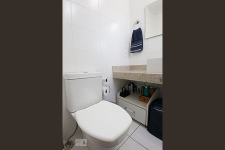 Apartamento à venda com 80m², 1 quarto e 2 vagasBanheiro
