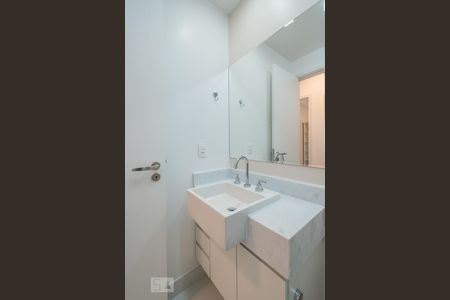 Apartamento à venda com 62m², 2 quartos e 1 vagasuíte