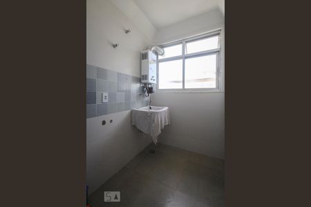 Apartamento para alugar com 197m², 2 quartos e 3 vagas Apartamento para alugar com 197m², 2 quartos e 3 vagasÁrea de Serviço