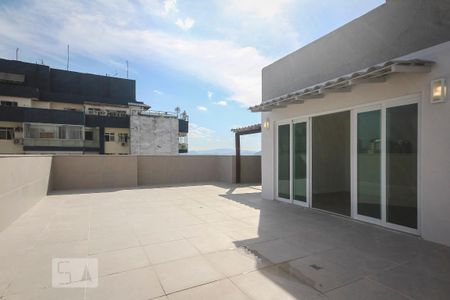 Apartamento para alugar com 197m², 2 quartos e 3 vagas Apartamento para alugar com 197m², 2 quartos e 3 vagasCobertura