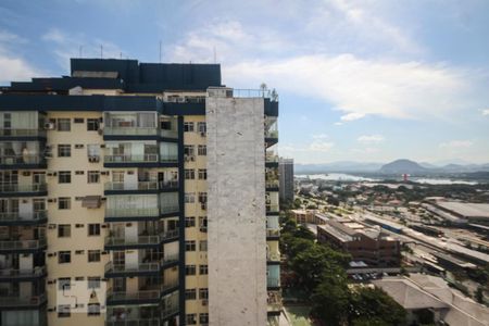 Apartamento para alugar com 197m², 2 quartos e 3 vagas Apartamento para alugar com 197m², 2 quartos e 3 vagasVista