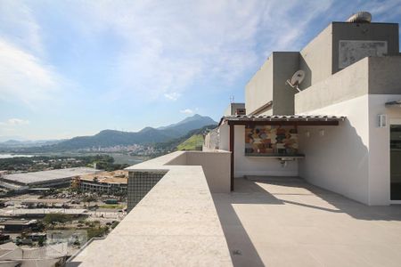 Apartamento para alugar com 197m², 2 quartos e 3 vagas Apartamento para alugar com 197m², 2 quartos e 3 vagasCobertura
