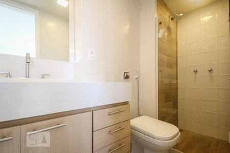 Apartamento para alugar com 197m², 2 quartos e 3 vagas Apartamento para alugar com 197m², 2 quartos e 3 vagasBanheiro da Suíte
