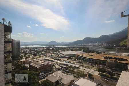 Apartamento para alugar com 197m², 2 quartos e 3 vagas Apartamento para alugar com 197m², 2 quartos e 3 vagasVista