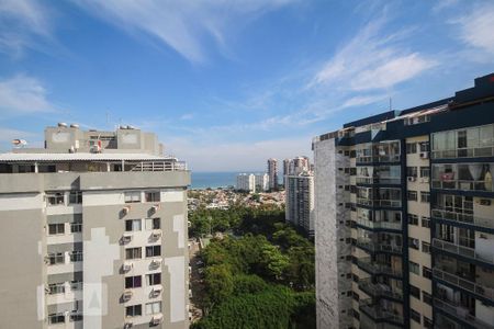 Apartamento para alugar com 197m², 2 quartos e 3 vagas Apartamento para alugar com 197m², 2 quartos e 3 vagasVista