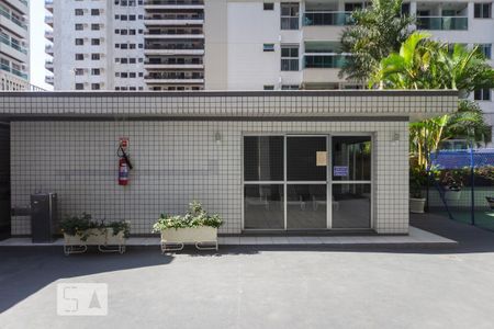 Apartamento para alugar com 197m², 2 quartos e 3 vagas Apartamento para alugar com 197m², 2 quartos e 3 vagasSauna