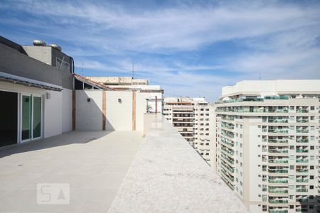 Apartamento para alugar com 197m², 2 quartos e 3 vagas Apartamento para alugar com 197m², 2 quartos e 3 vagasCobertura