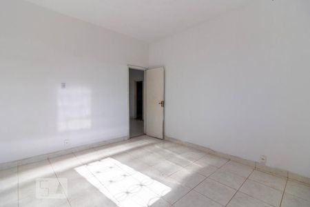 Quarto 1 de casa para alugar com 2 quartos, 70m² em Jardim Sulacap, Rio de Janeiro