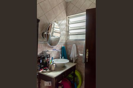 Casa à venda com 250m², 3 quartos e 2 vagasBanheiro da Suíte