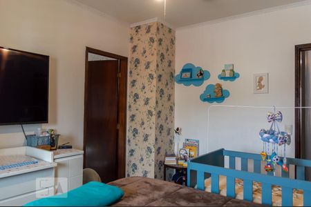 Casa à venda com 250m², 3 quartos e 2 vagasQuarto Suíte