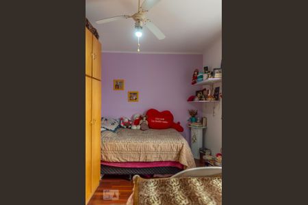 Casa à venda com 250m², 3 quartos e 2 vagasQuarto 2