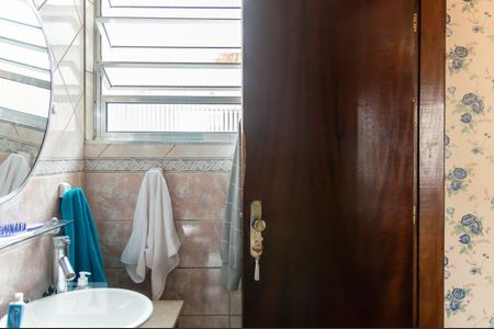 Casa à venda com 250m², 3 quartos e 2 vagasBanheiro da Suíte