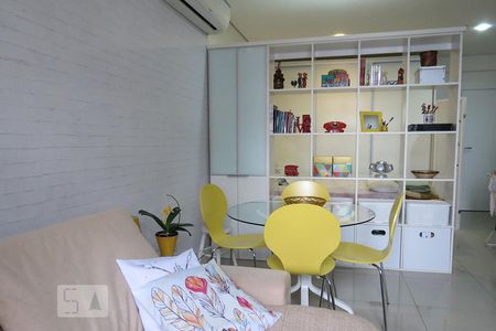 Sala de apartamento à venda com 1 quarto, 35m² em Centro Histórico, Porto Alegre