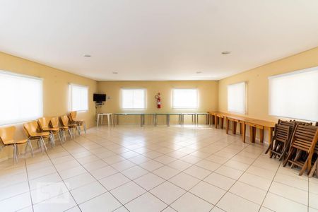 Apartamento para alugar com 46m², 2 quartos e 1 vagaÁrea Comum - Salão de Festas