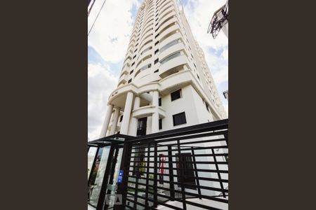Apartamento para alugar com 69m², 3 quartos e 1 vaga Apartamento para alugar com 69m², 3 quartos e 1 vagaFachada