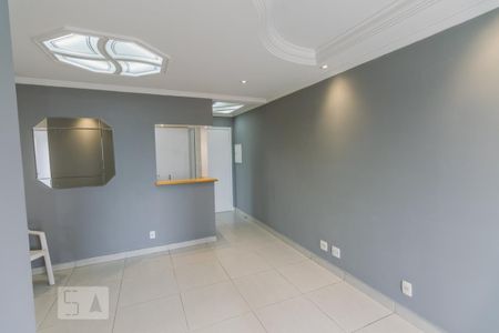 Sala de apartamento para alugar com 3 quartos, 69m² em Vila Hamburguesa, São Paulo