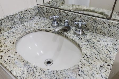 Apartamento para alugar com 69m², 3 quartos e 1 vaga Apartamento para alugar com 69m², 3 quartos e 1 vagaBanheiro da Suíte 1 Pia