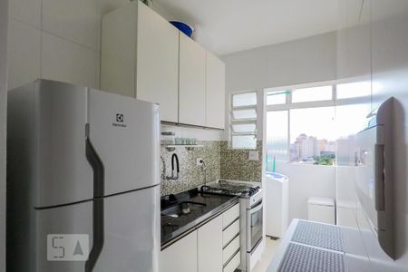 Cozinha de apartamento à venda com 1 quarto, 35m² em Liberdade, São Paulo