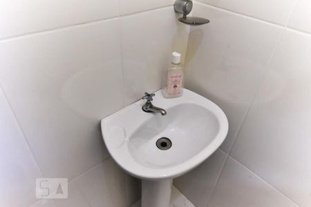 Casa à venda com 223m², 3 quartos e 3 vagasBanheiro de Serviço