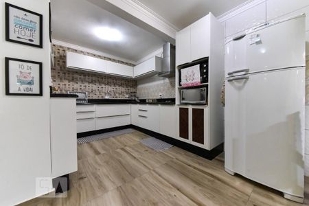 Casa à venda com 223m², 3 quartos e 3 vagasCozinha