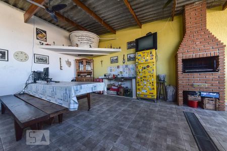 Casa à venda com 223m², 3 quartos e 3 vagasVaranda Gourmet