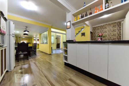 Casa à venda com 223m², 3 quartos e 3 vagasCozinha