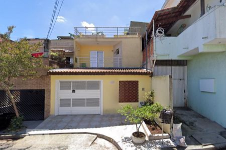 Casa à venda com 223m², 3 quartos e 3 vagasFachada