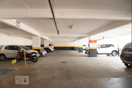 Apartamento à venda com 65m², 2 quartos e 1 vagaÁrea comum - garagem