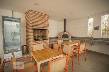 Apartamento à venda com 56m², 2 quartos e 1 vaga Apartamento à venda com 56m², 2 quartos e 1 vagaÁrea comum - Churrasqueira