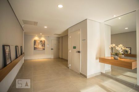 Apartamento à venda com 56m², 2 quartos e 1 vaga Apartamento à venda com 56m², 2 quartos e 1 vagaHall social