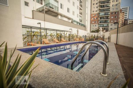 Apartamento à venda com 56m², 2 quartos e 1 vaga Apartamento à venda com 56m², 2 quartos e 1 vagaÁrea comum - Piscina