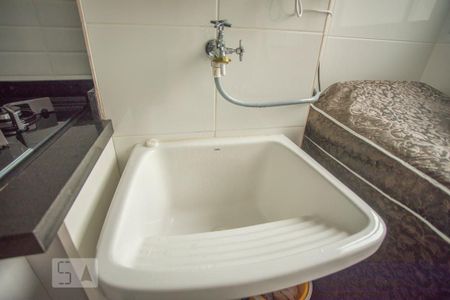 Apartamento à venda com 56m², 2 quartos e 1 vaga Apartamento à venda com 56m², 2 quartos e 1 vagaÁrea de Serviço - Torneira